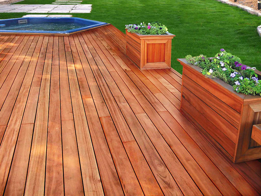 Decking - Sa ekološkog stanovišta, drvo je potpuno bio razgradivo te tako sasvim nesporno kao eko-materijal. 